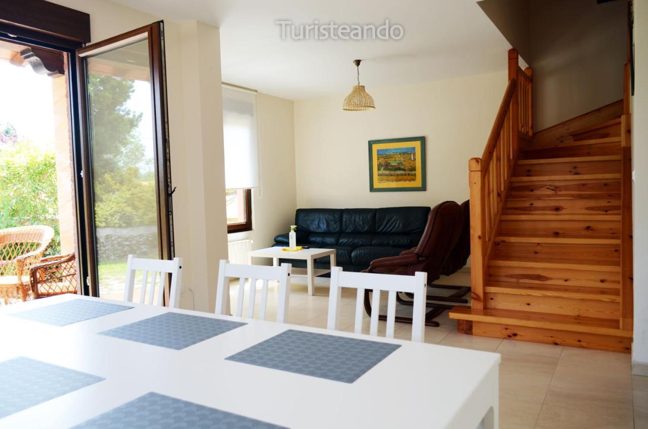 Chalet Tina Mayor: Amplio Jardin Y Tranquilidad Muy Cerca De La Playa Pesues Exterior photo