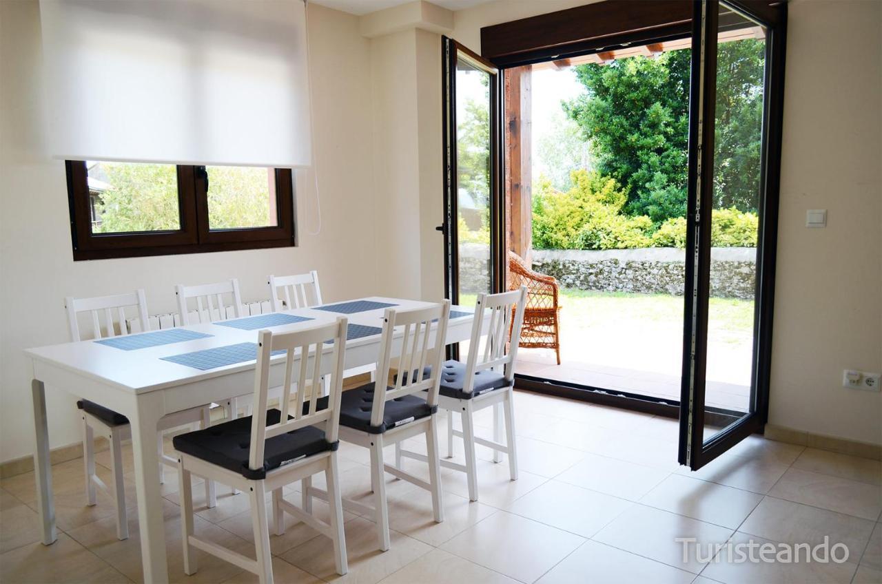 Chalet Tina Mayor: Amplio Jardin Y Tranquilidad Muy Cerca De La Playa Pesues Exterior photo